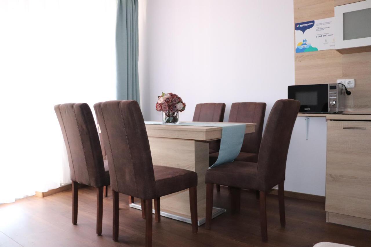 Liget Apartmanhaz Kehidakustány Εξωτερικό φωτογραφία